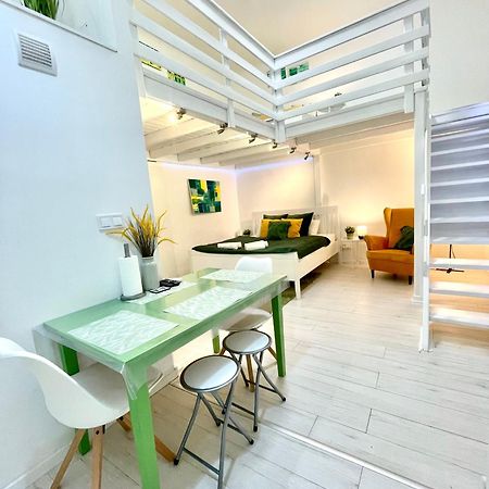 Teresian Apartment Near The Andrassy Street Free Air Conditioner Free Coffee Budapeşte Dış mekan fotoğraf