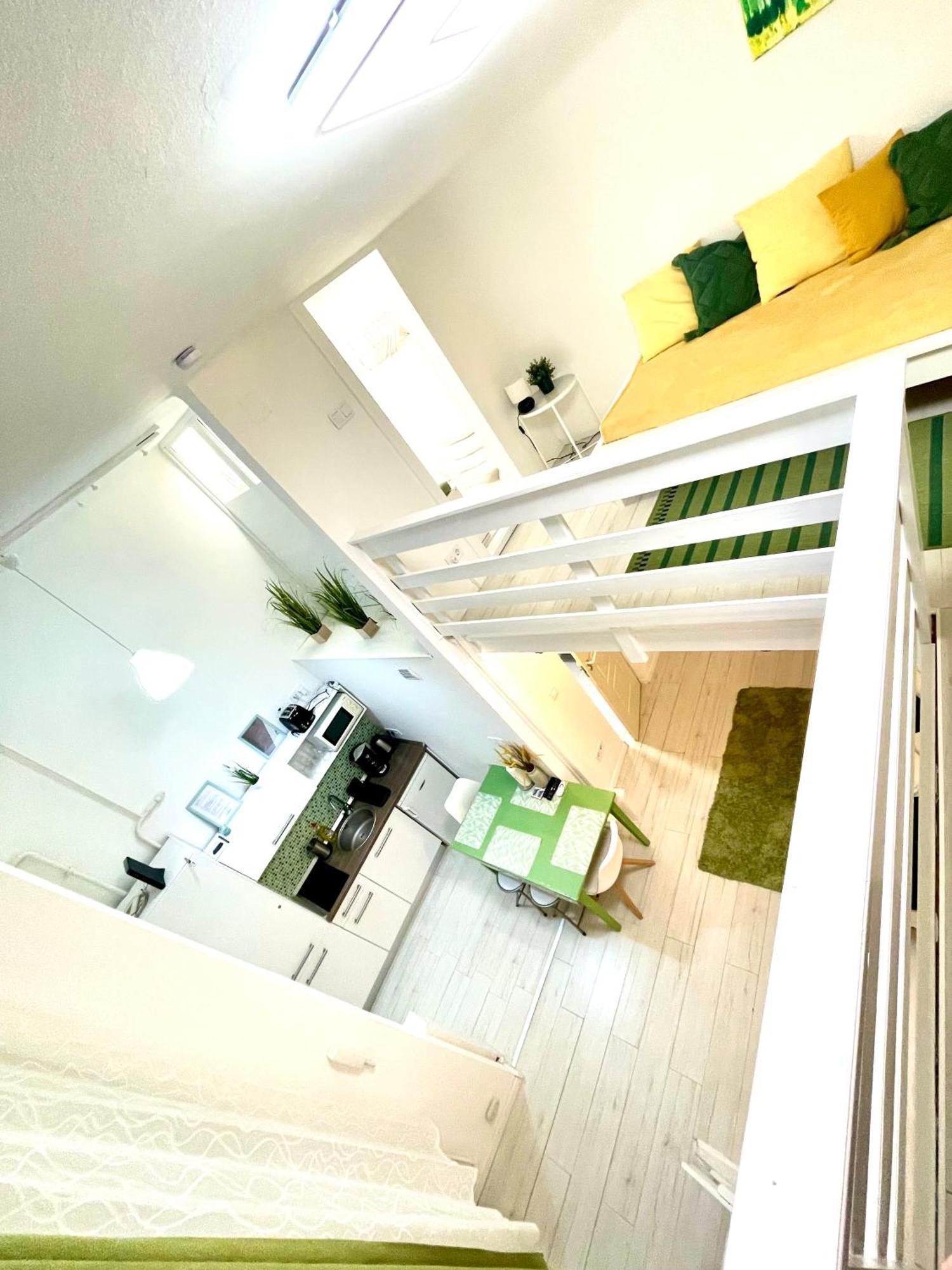 Teresian Apartment Near The Andrassy Street Free Air Conditioner Free Coffee Budapeşte Dış mekan fotoğraf