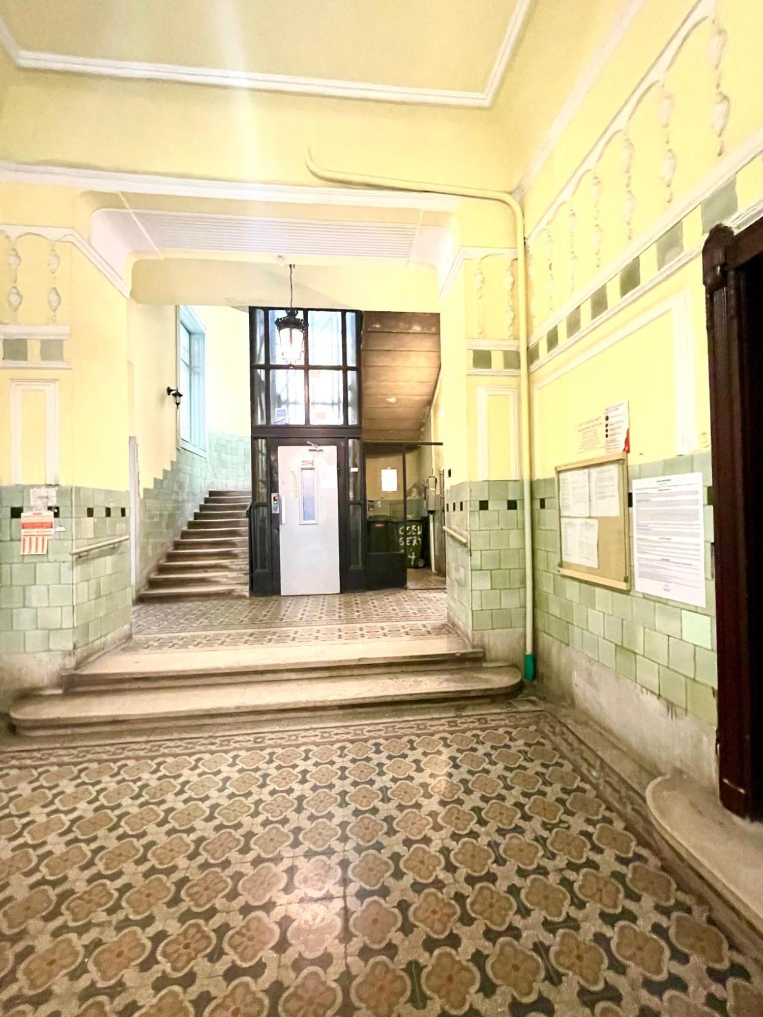 Teresian Apartment Near The Andrassy Street Free Air Conditioner Free Coffee Budapeşte Dış mekan fotoğraf