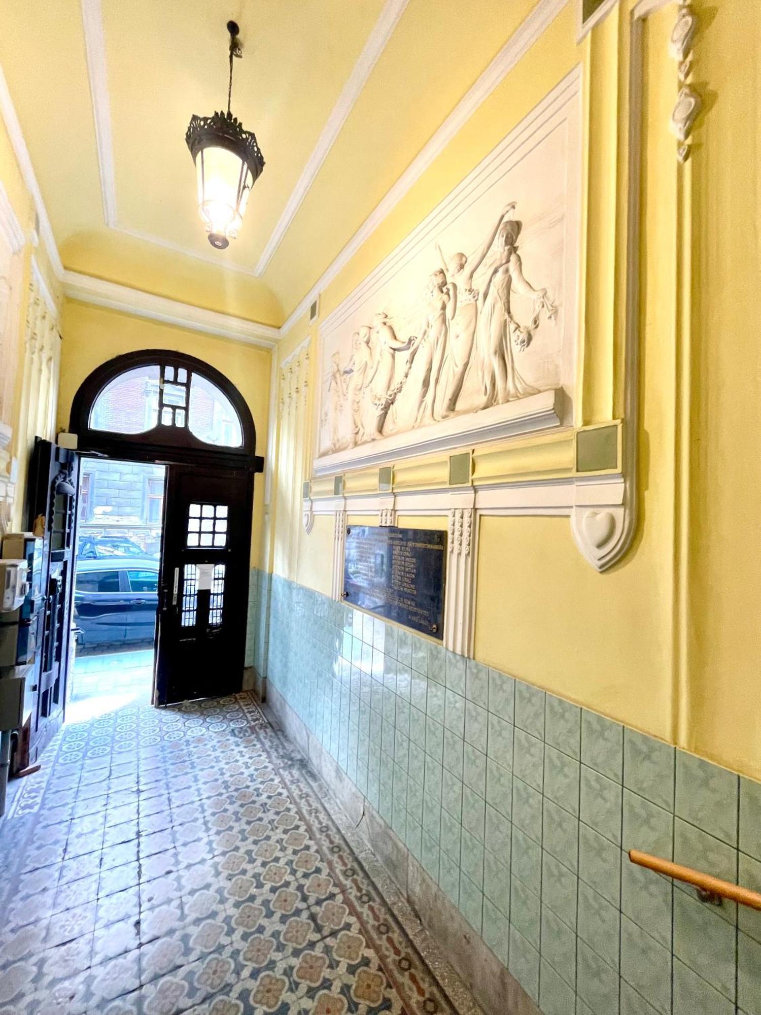 Teresian Apartment Near The Andrassy Street Free Air Conditioner Free Coffee Budapeşte Dış mekan fotoğraf